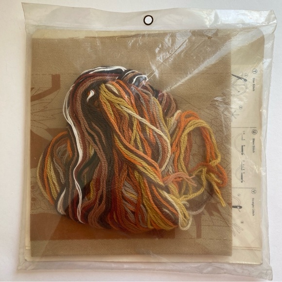 Vintage NOS 1979 Erica Wilson OWLS IN A TREE Embroidery Kit Wall Hanging Sealed - Picture 4 of 4